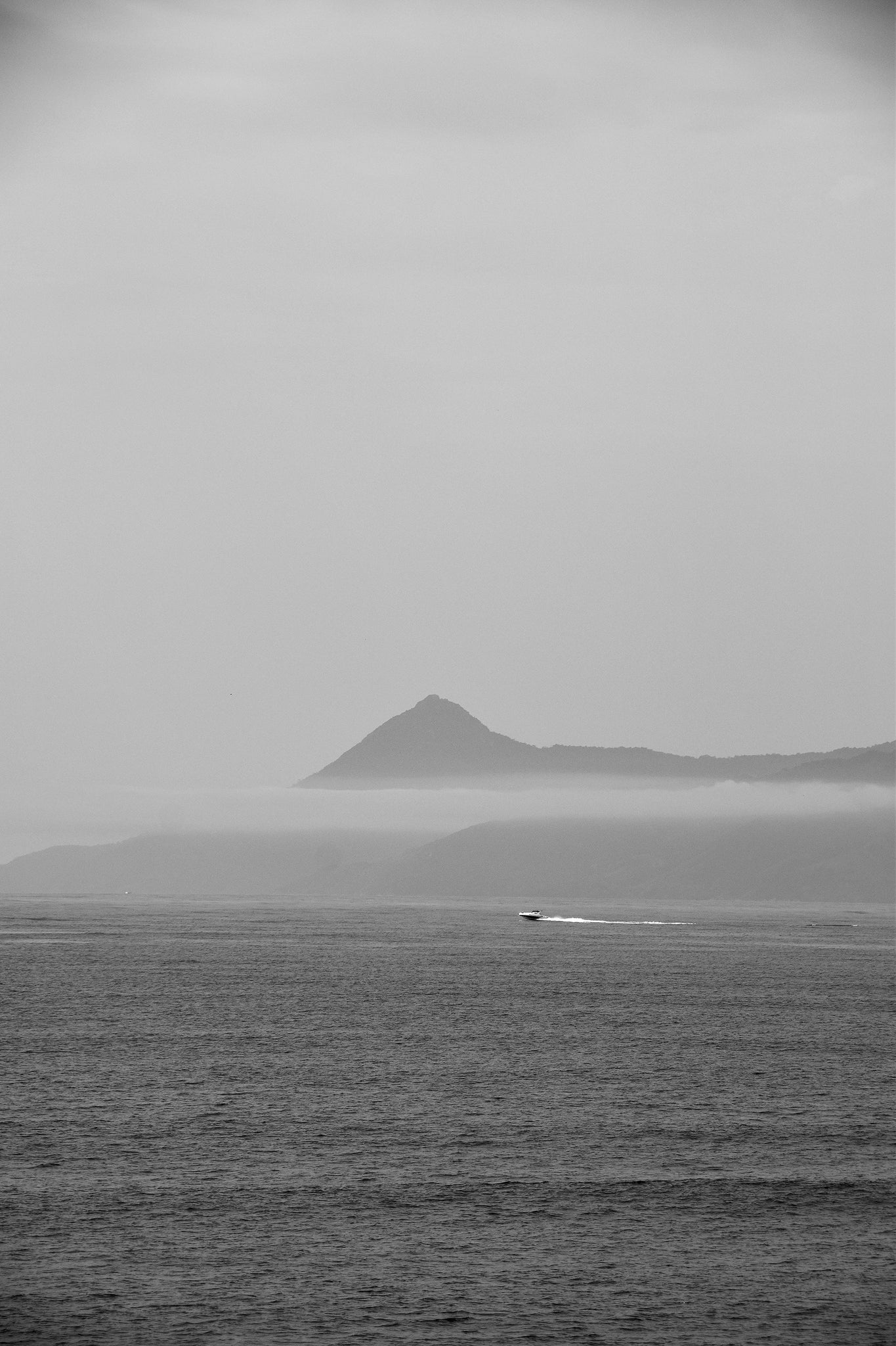 Ilhabela 123 - WHITEGALLERY